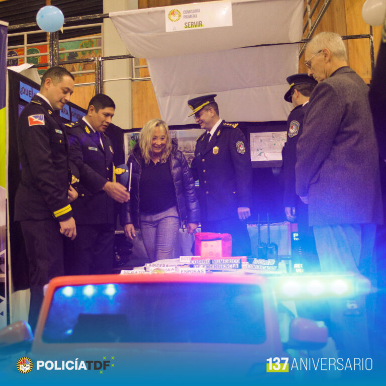 Expo "Conociendo tu Policía"