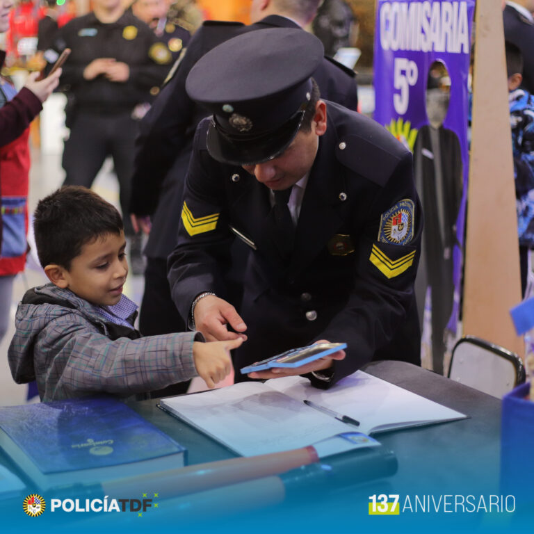 Expo "Conociendo tu Policía"